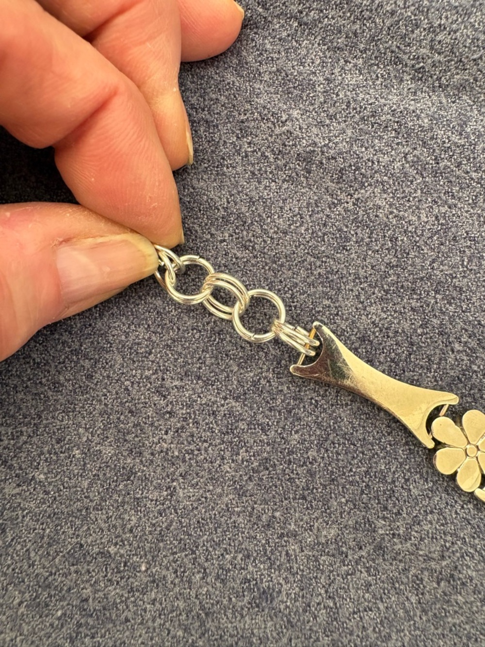 925 Sterling Silver bracelet with flowers - Picture 9 of 10